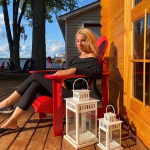 Meet your Posher, Laura